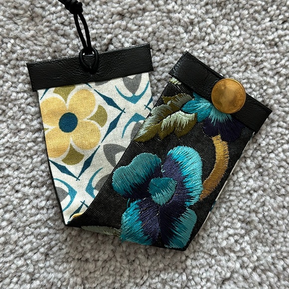 Unique Vintage Fabric Cuff Bracelet #820 Hand sewn by Violette Grace - Picture 3 of 6